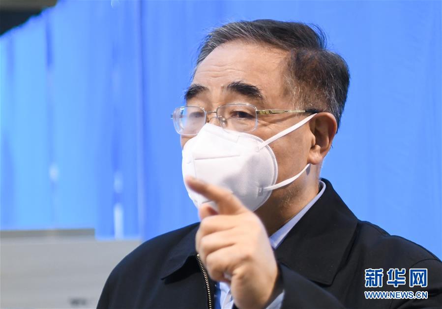 （聚焦疫情防控·圖文互動）（7）分秒必爭！一切為了治病救人——中國抗疫生命至上的生動實踐